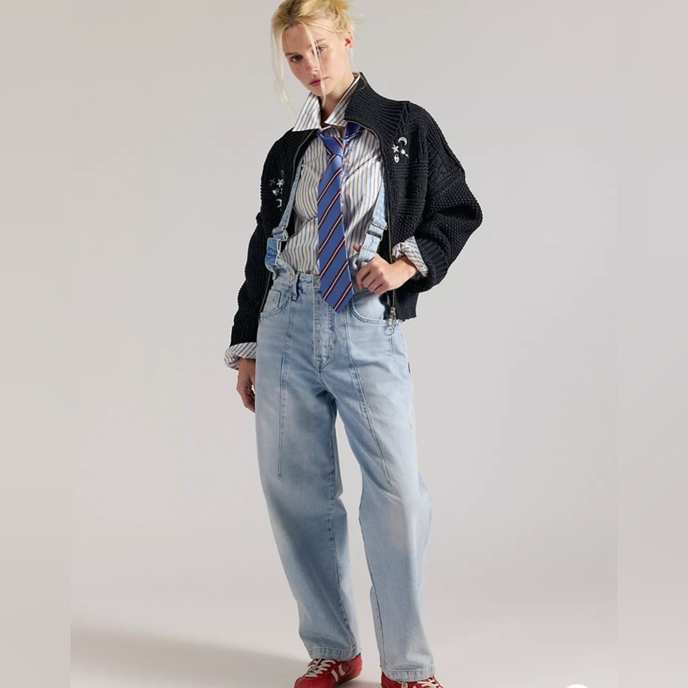 We The Free Berkley Suspender Jeans 25

Light Blue Women's suspender Jeans